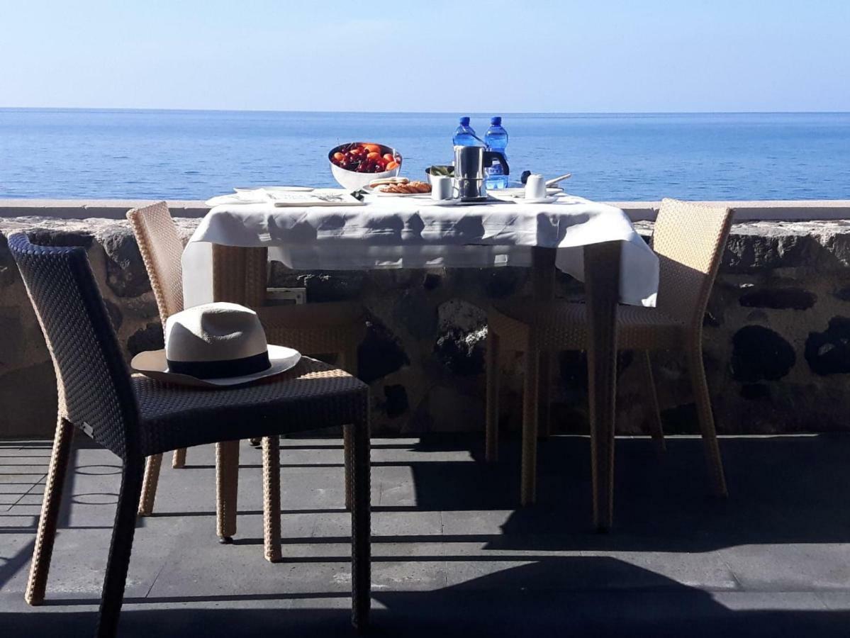 Nerossidiana Sul Mare Di Lipari Apartment Bagian luar foto